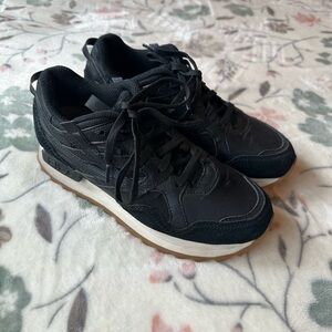 Fila Black sneakers